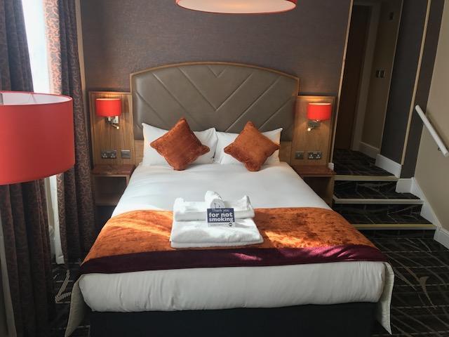 The Crown Hotel Wetherspoon Бигълсуейд Екстериор снимка