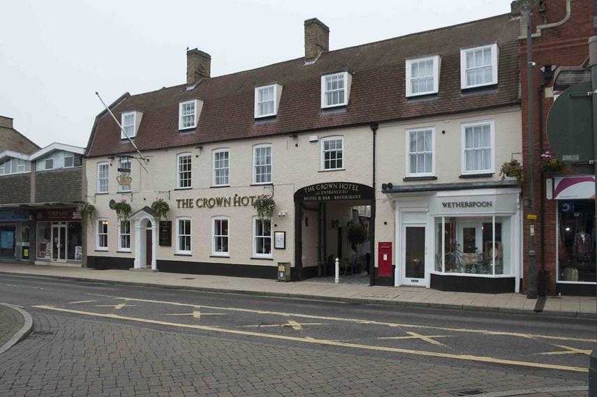 The Crown Hotel Wetherspoon Бигълсуейд Екстериор снимка